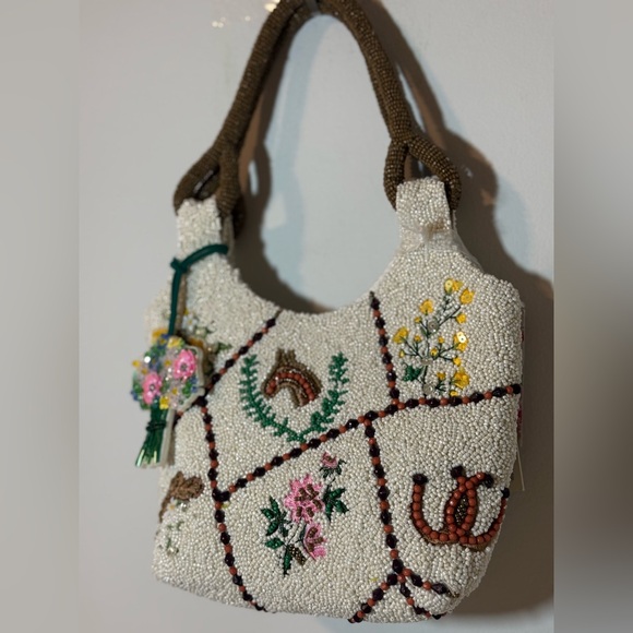 Western Horse Cowgirl Beaded Bag - Picture 4 of 6